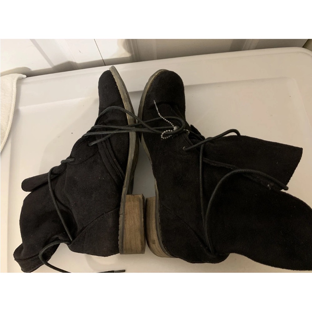 Chase + Chloe Black Suede Ankle Boots sz 8 - Picture 6 of 9